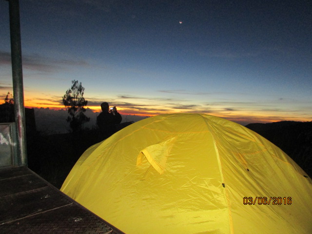 harga paket pendakian rinjani dari jakarta
